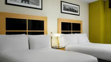Holiday Inn Express Wall Street