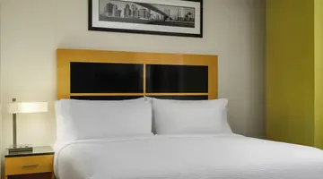 Holiday Inn Express Wall Street