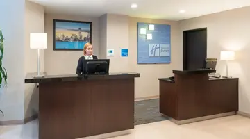 Holiday Inn Express Wall Street