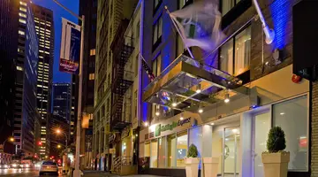 Holiday Inn Express Wall Street