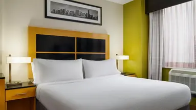 Holiday Inn Express Wall Street