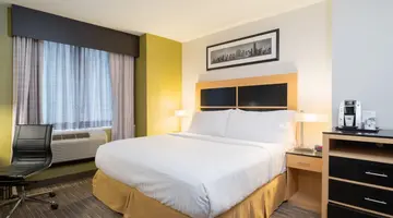 Holiday Inn Express Wall Street