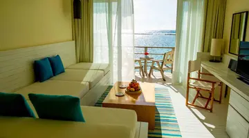 HOLIDAY INN RESORT KANDOOMA MALDIVES [After 01 October 2026, KANDOOMA MALDIVES]