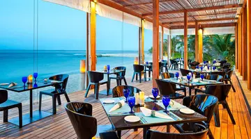 Holiday Inn Resort Kandooma Maldives