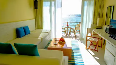 Holiday Inn Resort Kandooma Maldives