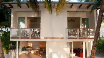 Holiday Inn Resort Kandooma Maldives