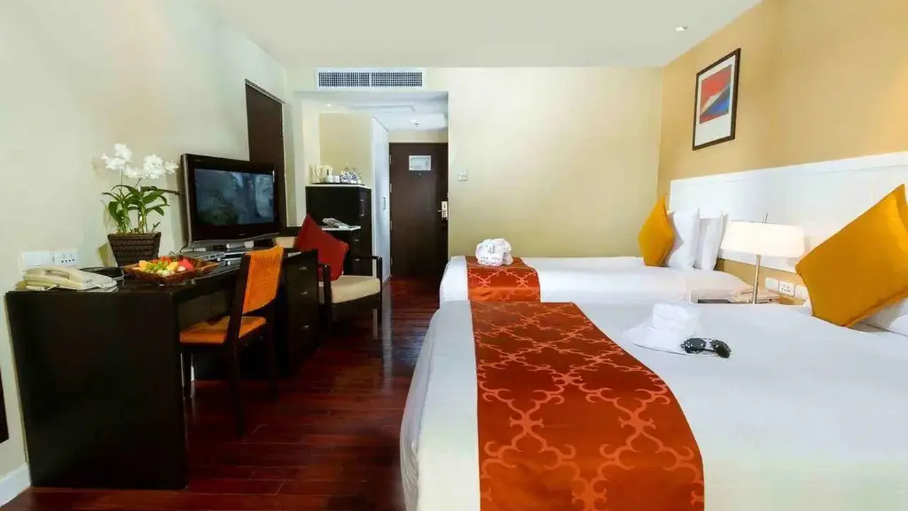 HOLIDAY INN RESORT PHUKET SURIN BEACH (ex. DESTINATION RESORTS PHUKET SURIN BEACH)