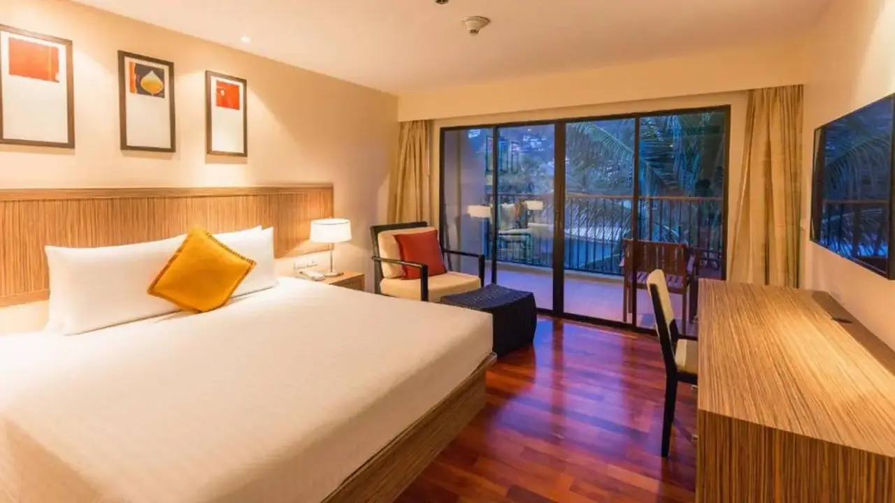 HOLIDAY INN RESORT PHUKET SURIN BEACH (ex. DESTINATION RESORTS PHUKET SURIN BEACH)