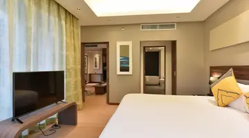 HOLIDAY INN RESORTS PHUKET KARON BEACH (ex. DESTINATION RESORTS PHUKET KARON BEACH)