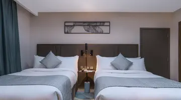 HOLIDAY INTERNATIONAL HOTEL SHARJAH