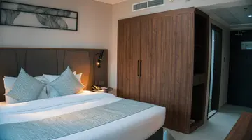 HOLIDAY INTERNATIONAL HOTEL SHARJAH