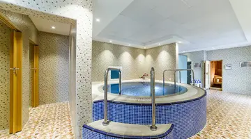 HOLIDAY INTERNATIONAL HOTEL SHARJAH