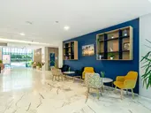 HOLIDAY PARK HOTEL