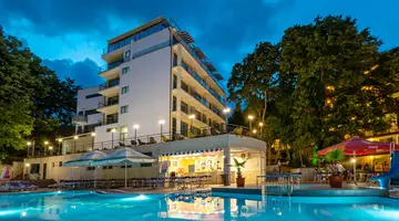 HOLIDAY PARK HOTEL