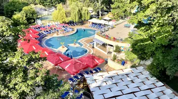HOLIDAY PARK HOTEL
