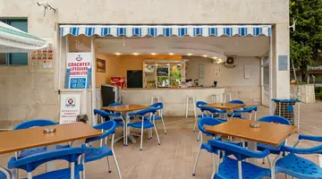 HOLIDAY PARK HOTEL