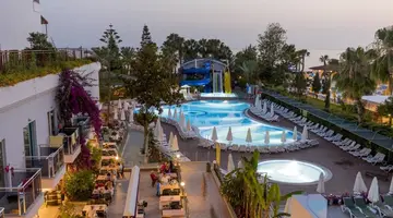 HOLIDAY PARK RESORT
