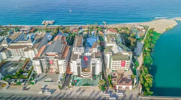 HOLIDAY PARK RESORT