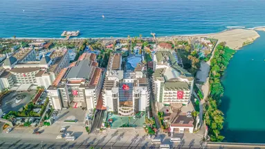 HOLIDAY PARK RESORT