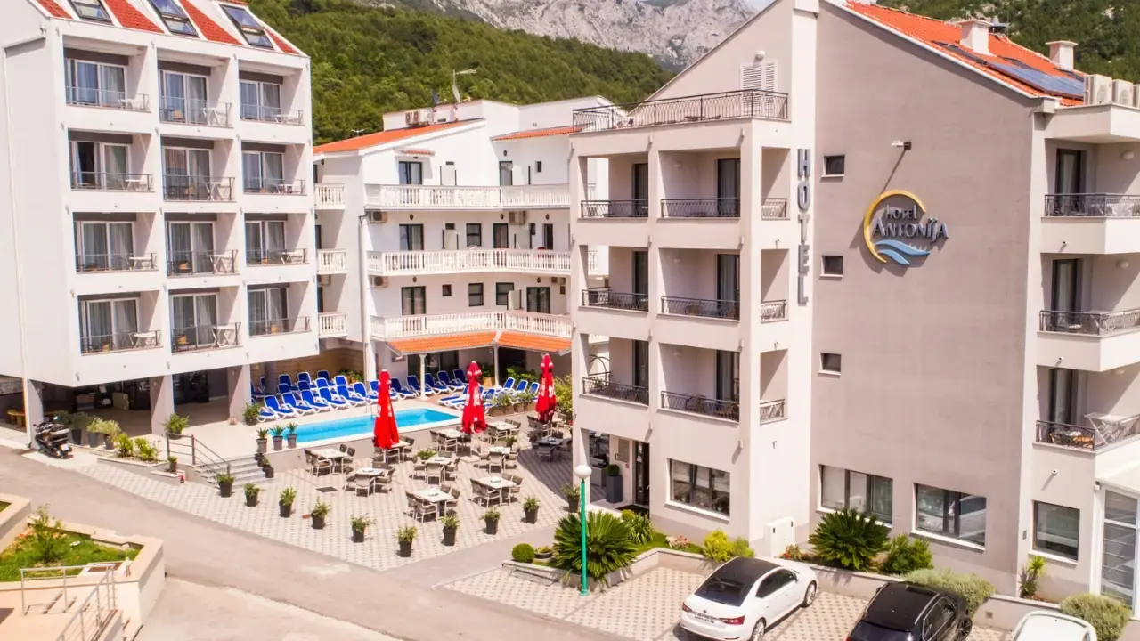 Holiday Resort Antonija - Hotel Oliva
