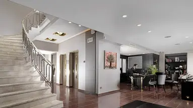 Holiday Suites