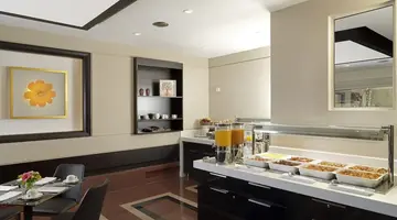 Holiday Suites