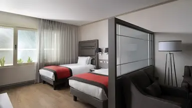 Holiday Suites