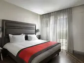 Holiday Suites