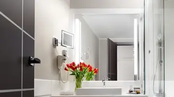 Holiday Suites