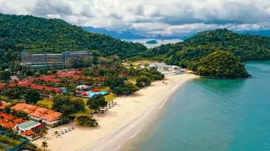 Holiday Villa Beach Resort & Spa