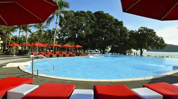 Holiday Villa Resort & Beachclub