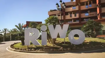 Holiday World Riwo Hotel