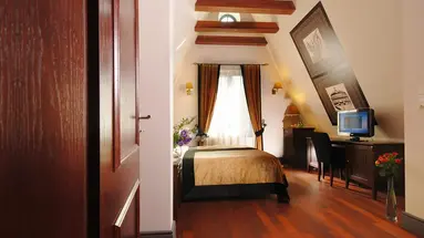 Holland House Residence Old Town