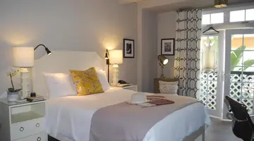 Hollywood Hotel
