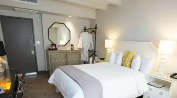 Hollywood Hotel