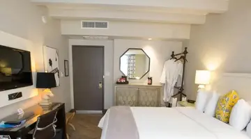 Hollywood Hotel