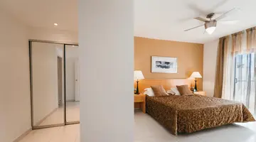 Hollywood Mirage