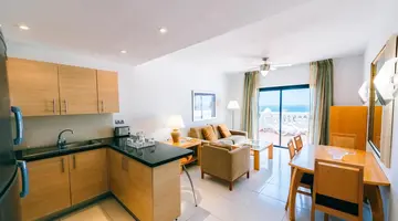 Hollywood Mirage