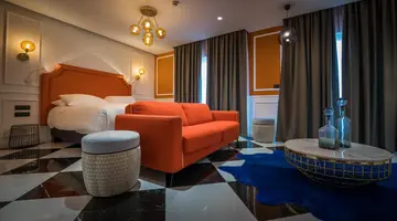 Holm Boutique and Spa