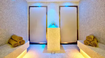 Holm Boutique and Spa