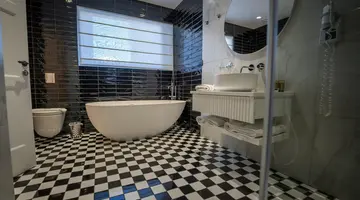 Holm Boutique and Spa