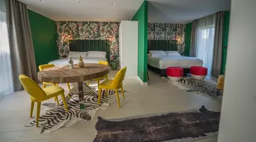 Holm Boutique and Spa