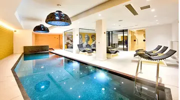 Holm Boutique and Spa