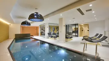 Holm Boutique and Spa