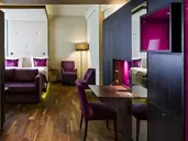 Home Hotel Folketeateret