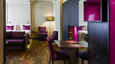 Home Hotel Folketeateret