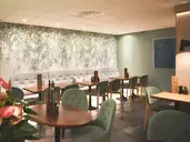 Home Hotel Wellington