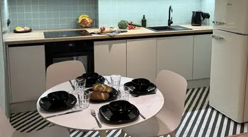 Home & Travel Apartments