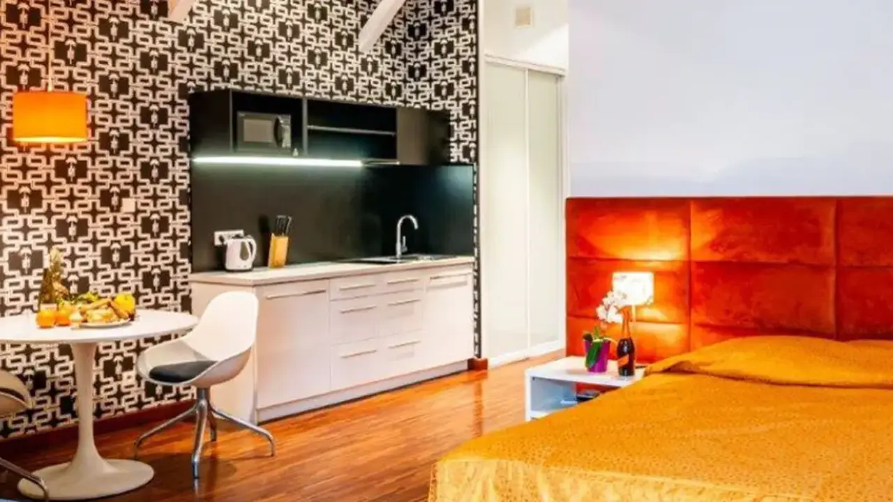 Home & Travel Apartments