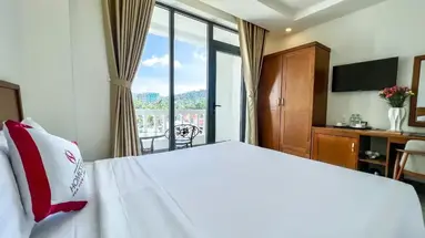 HOMESTEAD SEAVIEW HOTEL